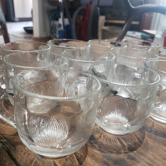 Arcoroc French Crystal Punch Bowl Set w 12 Cups Fleur Pattern Glass - Picture 4 of 6